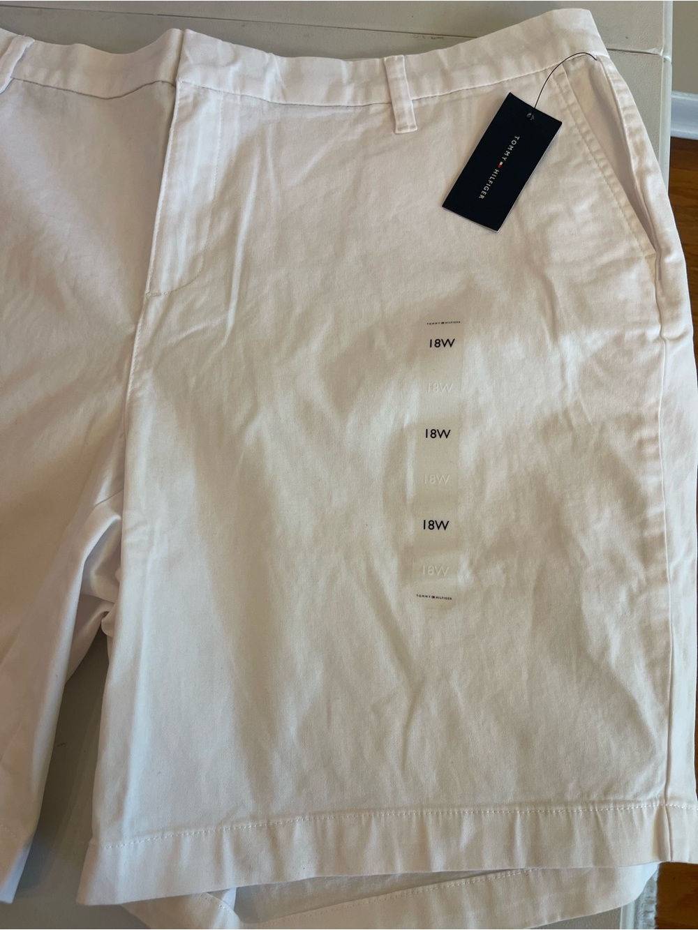 Tommy Hilfiger White Bermuda Shorts NWT Size 18W Coastal Preppy Summer Classic - Picture 4 of 13